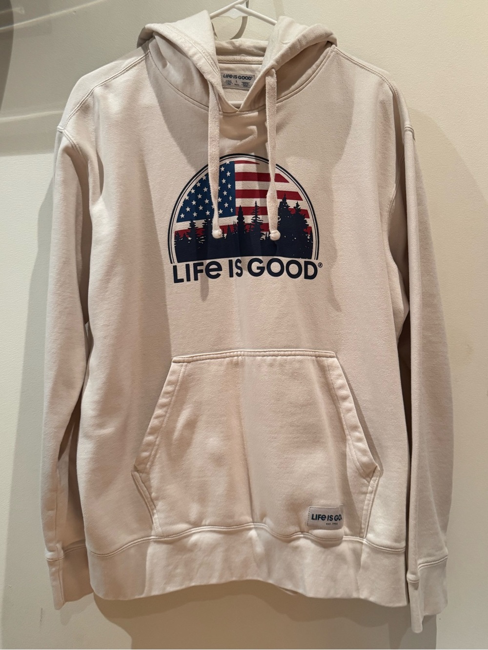 Life Is Good Men’s Cream Crewneck Hoodie with Flag Graphic